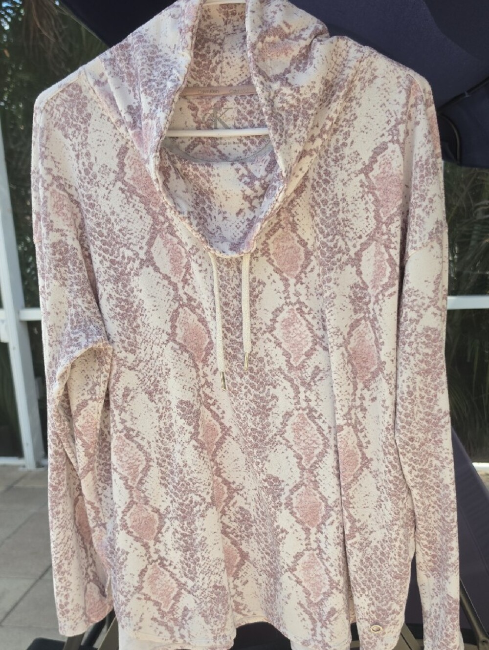 CALVIN KLEIN Cream and Blush Snake-Print Cowl Neck Sweater